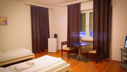 A&S Ferienwohnungen Roonstraße - Foto 4