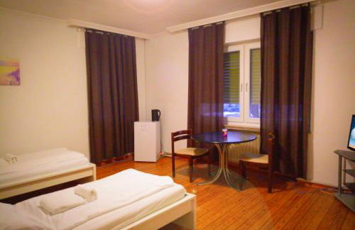 A&S Ferienwohnungen Roonstraße - Foto 4