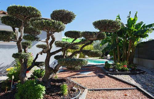 Belle Villa moderne avec piscine et jardin - Foto 54