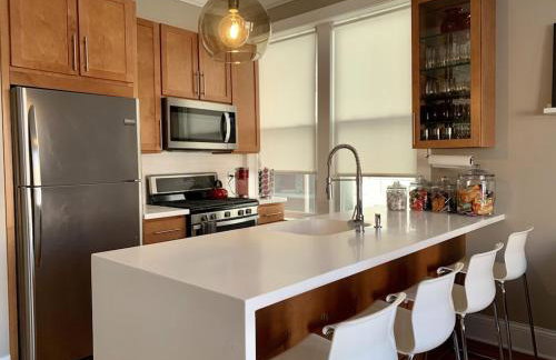 Bella Villa on Taylor Street Chicago’s Little Italy 1 mile west the Loop & UIC - Foto 27