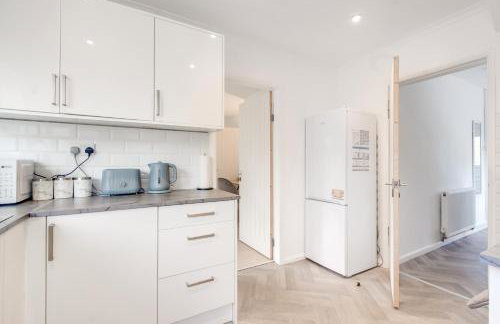 Spacious, Comfy, 3 Bed House - Free Parking - Quiet Area - In Shirley, Solihull - Near JLR, NEC, Airport, M42 - Foto 33