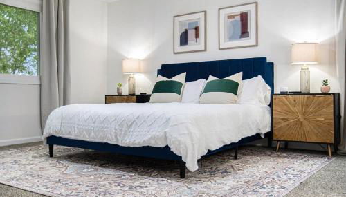 Cozy & Elegant Gem Fenced Yard BBQ & Games - Foto 3