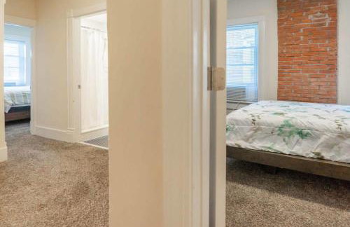 Cozy 3BR Townhome Perfect Location ABODEbucks - Foto 22