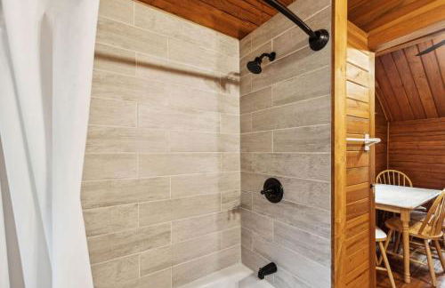 Lost Horse Lodge Double Queen Cabin 16 - PetsOK - Foto 10