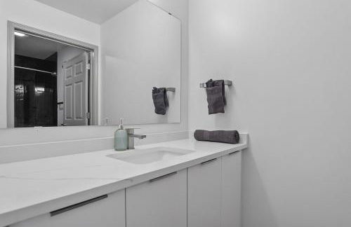 Cozy Urban Getaway - Free Parking, Gym, Stadium - Foto 37