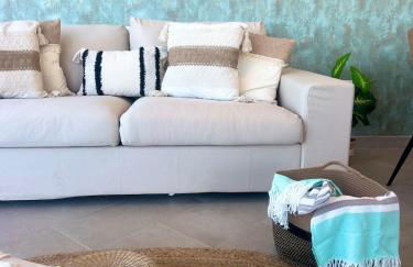 Amber Skies Seafront Retreat - Photo 5