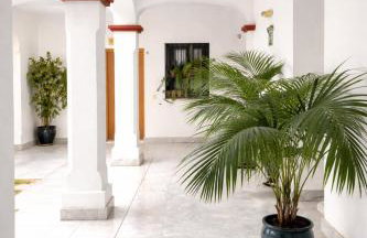 Teodosio Apartment FREE PARKING & CENTRAL AC - Photo 25