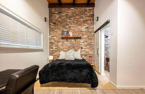 [RARE] Buckhead Mid-century Masterpiece! - Foto 13