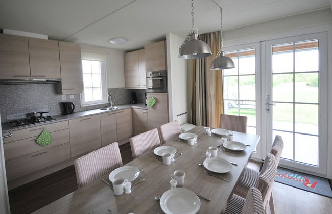 Villa in Cadzand-bad Near North Sea Beach - Photo 4