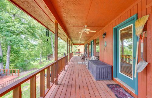 Flippin Home with Fire Pit Walk to White River! - Foto 19