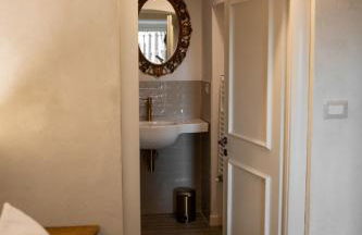 3 Bedrooms Old Town Secret Gem with Private Garden - Foto 35