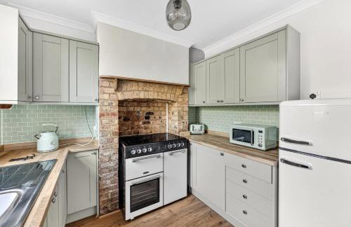 West Street House with Free Parking, Smart TV and Fast Wifi by Yoko Property - Foto 14