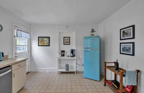Retro by the Bay Close to Beach Eglin PetFriendly - Foto 34