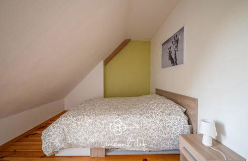 Cœur de Sarthe - Maison 20pers - Balnéo - BBQ - Foto 13