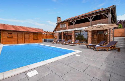 Gorgeous Home In Rovisce - Foto 1