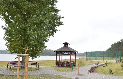 Cottage by Kiedrowickie Lake With Boat Access - Foto 42