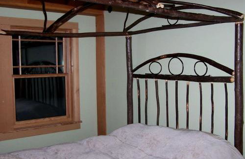 Stunning Waterfront Cabin with a Boathouse on Tupper Lake in New York - Foto 9