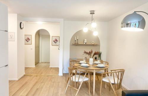 Snug Stays 2 - Design Studio am See mit Terrasse, Garten, 40m vom See - Foto 21