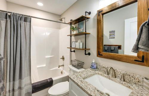 Creekside Cabin in Franklin about 8 Mi to Downtown! - Foto 16