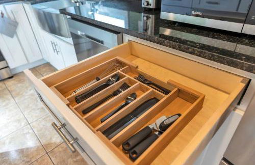 *NEW* Beautiful 3 floor Townhome with Sauna - Foto 11