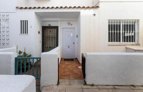 Bungalow Altea junto al casco antiguo, piscina y barbacoa - Photo 42