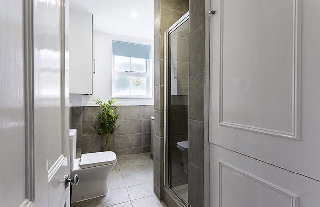 Clapham Charm: 2-bedroom Beauty - Foto 16