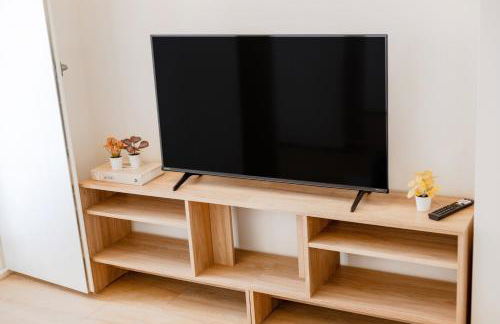 Studio Central 111 Collection - Photo 12