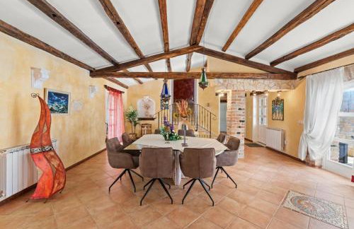 Villa Karim with private pool and BBQ - Foto 12