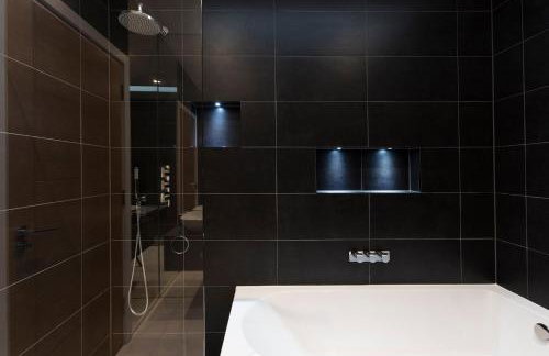 Stunning Central Windsor Town House With Parking - Foto 38
