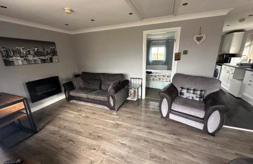 The Bungalow - Photo 36