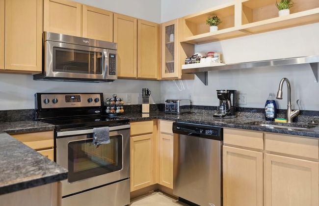 Historic Loft Retreat With Pool - Foto 57