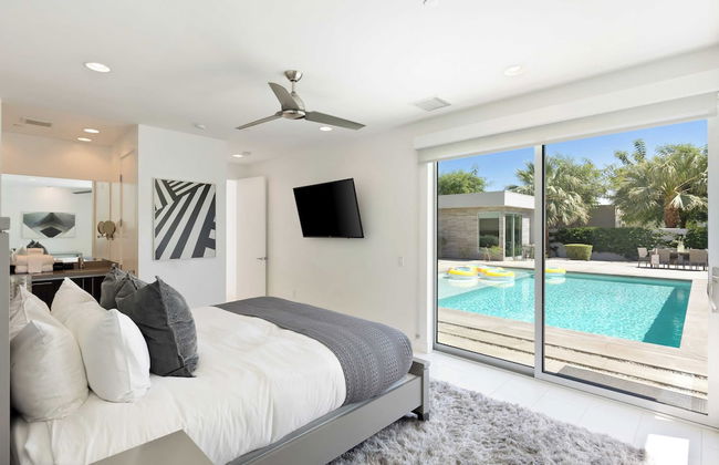 Sleeps 28! 2 Luxe Villas w/ Pool & Putting Green Polo Villas Nova by Avantstay - Foto 19