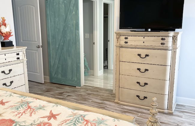 Tequila Sunrise 4 Bedroom Home by RedAwning - Photo 9