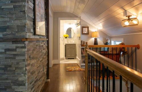 Historic Winery Farmhouse by Lake - Foto 53