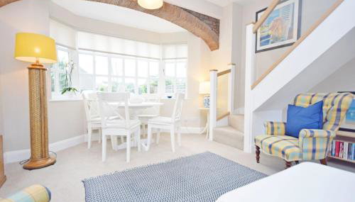 Seagull Cottage, Aldwick - Photo 2