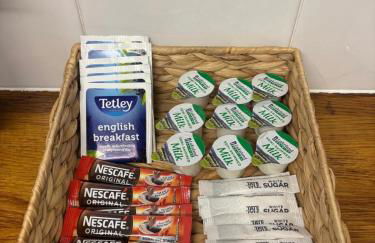 Alverstoke Manor - family home with pool table - Photo 29