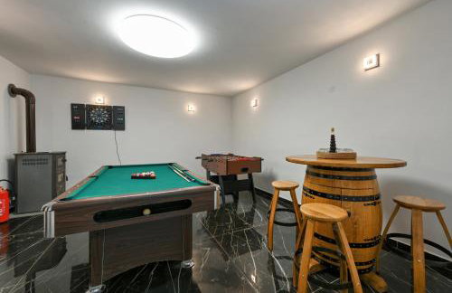 Slow leaving retreat in villa with heated pool, whirlpool, sauna, playground and barbeque in privacy near forest - Foto 38