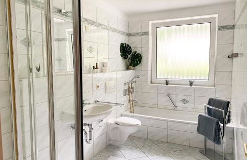 Wuppertal/Remscheid - zentral und ruhig gelegen - Foto 11