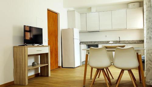 B87 - Windmill 2 Bed Apartment in Odiaxere - Foto 5