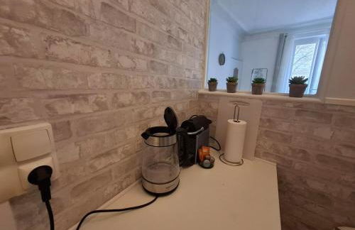 Saint-Mandé studio, proche metro Ligne 1 & Paris Centre, Wifi rapide, Ideal couple, télétravail - Foto 4