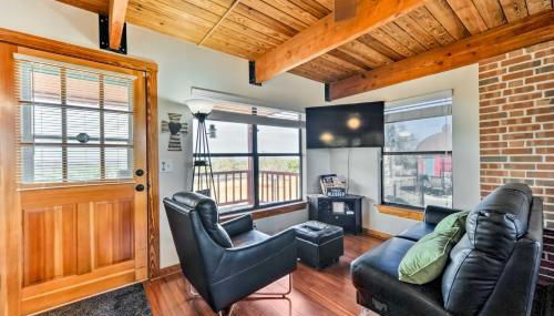 Pet-Friendly Fredericksburg Cabin with Hot Tub! - Foto 4