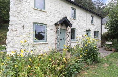 Charming 3-Bed Cottage by the River Usk - Foto 16