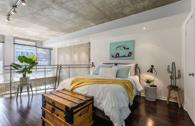 QuickStay - Sunlit Luxury Loft on King West - Foto 2