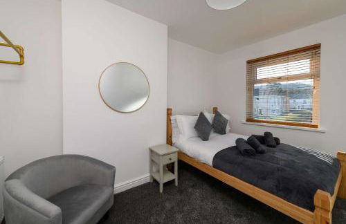 Welsh 3 Bedroom Retreat w Garden Parking Wifi - Photo 5