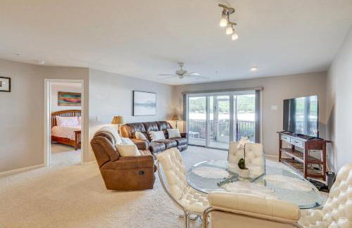 Lake of The Ozarks Condo with Pool in Camdenton - Foto 3