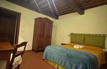 Casale con vista colline - Photo 32