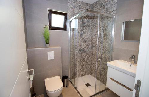 Emmi Apartments - Photo 13