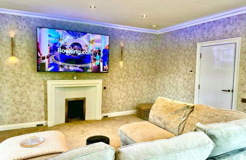 Red Roofs - 5BR Luxury - Large Gardens - EV Point - Near Edinburgh - Photo 5