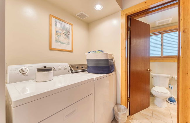 Lake + Beach Access, Pool, Tennis Walk to Chambers Tahoe Timber by Avantstay - Foto 22