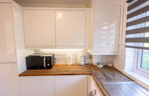 Paisley with Parking & Balcony - Pass the Keys - Foto 17